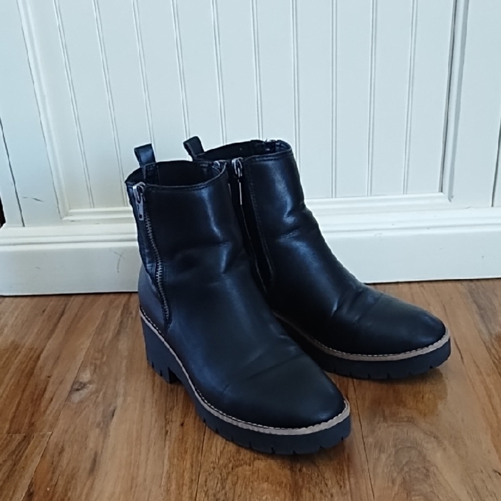 Blondo Damaris Boots